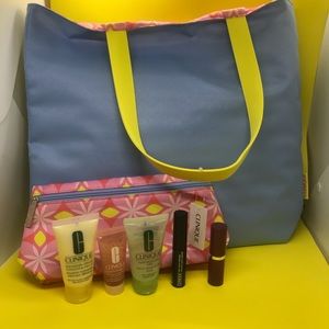 Clinique Tote & Makeup Bag 7 Piece Gift Set